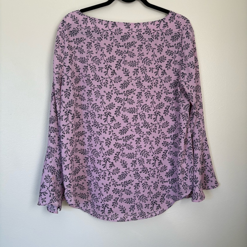 Ann Taylor Lavender Patterned Blouse - Picture 8 of 11
